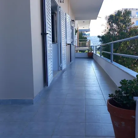 Thomas Apartment