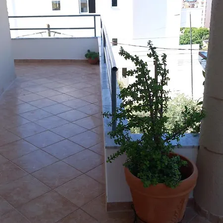 Thomas Apartment *